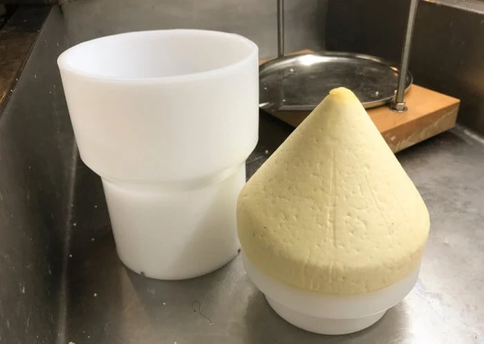 Tetilla Cheese Mold - Image 3
